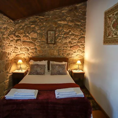 Casa Da Calcada - Turismo Bed & Breakfast Sortelha